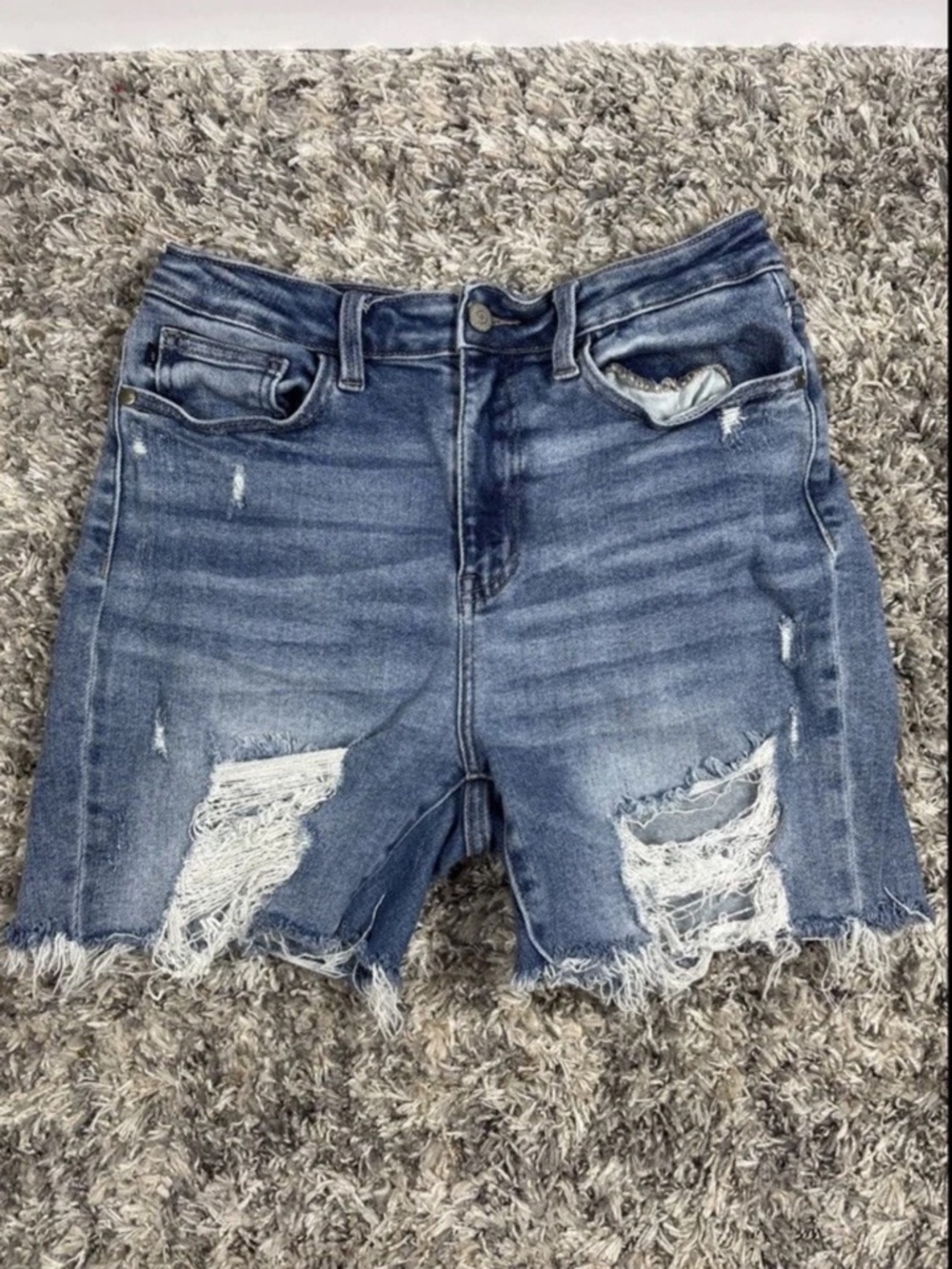 Judy Blue  Cut Off shorts Women’s Medium Wash Distressed  Sz 29